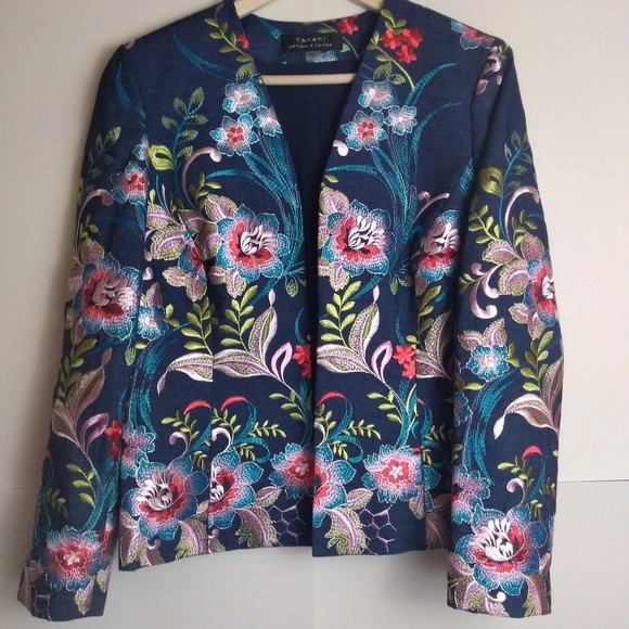 Tahari Jackets & Blazers - Tahari Navy Floral Blazer Size 12